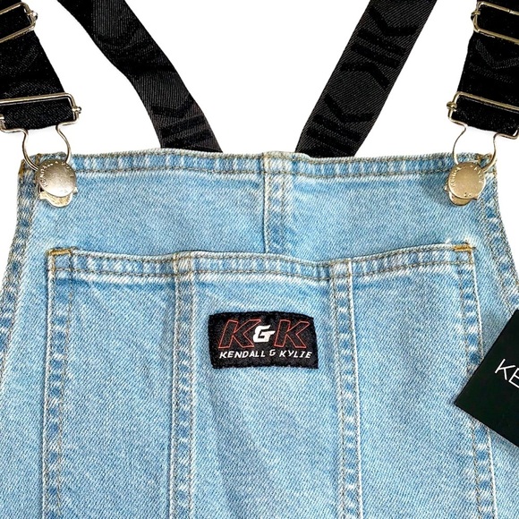 NWT Kendall & Kylie Cutoff Denim Shortalls Size 25 - Picture 2 of 6